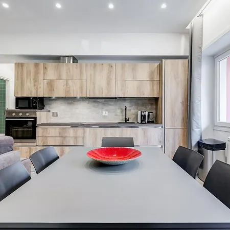 Next Vatican * Řím